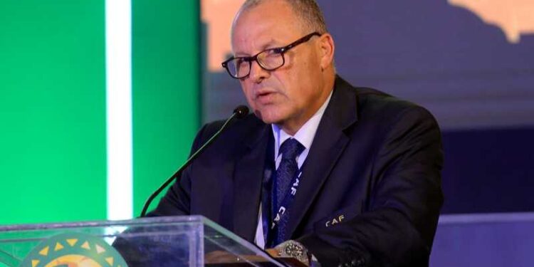 أبو ريدة يصل الكاميرون لحضور اجتماع عاصف للمكتب التنفيذي لــ”كاف”