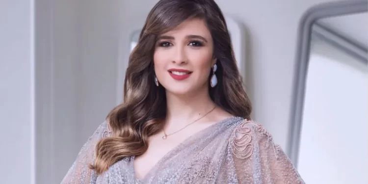 شاهد.. ياسمين عبد العزيز تنشر صورة تثير رعب مني زكي