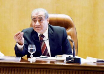 وزير التموين يعلن منع الدمغة التقليدية للذهب ويستبدلها بالليزر بعد عام