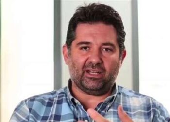 عثمان أبو لبن: حسين فهمي نجم كبير وممثل محترف