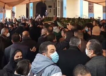 تشييع جثمان الكاتب الصحفي ياسر رزق إلى مثواه الأخير.. صور