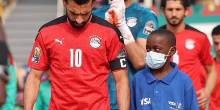 محمد صلاح يُسجل هدف التعادل في مرمى المغرب