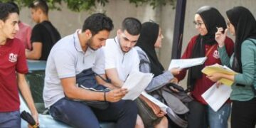 ننشر مواصفات امتحان اللغة الإنجليزية لامتحان الترم الأول للصفين الأول والثانى الثانوى