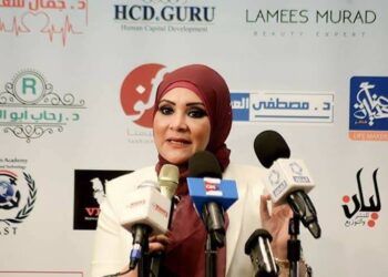 الكاتبة شيرين فؤاد