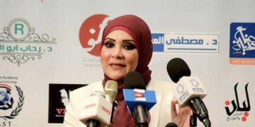 الكاتبة شيرين فؤاد