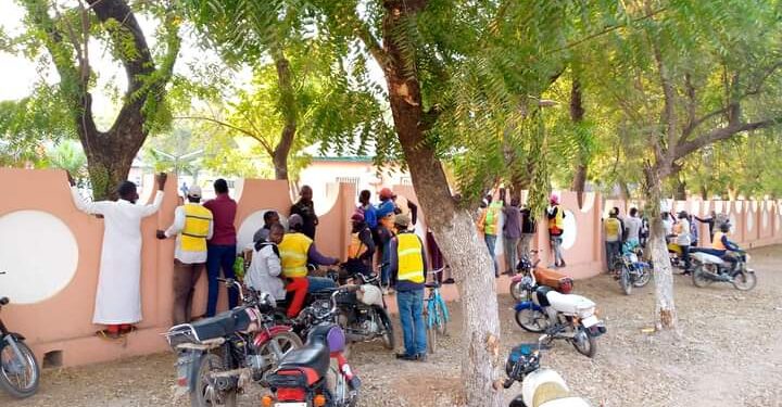 بسبب محمد صلاح.. اقتحام فندق إقامة المنتخب في الكاميرون