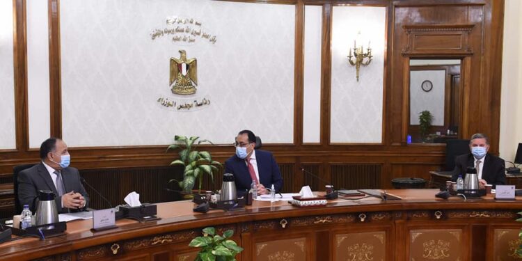 رئيس الوزراء يتابع موقف منظومة الأسمدة الآزوتية وتوافرها للمزارعين