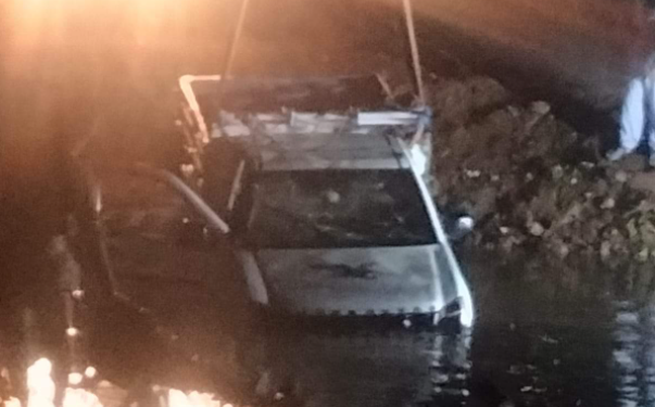 انتشال 3 جثث من المفقودين في حادث السيارة المنكوبة بمنشأة القناطر