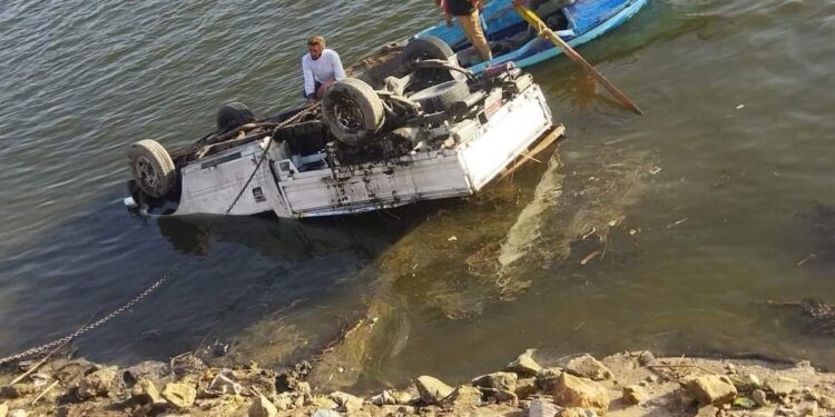 انتشال جثث 5 عمال ضحايا السيارة المنكوبة في منشاة القناطر| صورة