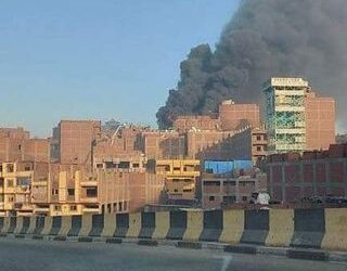 جانب من الحريق