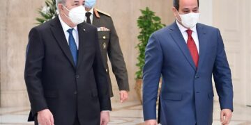 الرئيس السيسي يبحث مع نظيره الجزائري القضايا الإقليمية المشتركة