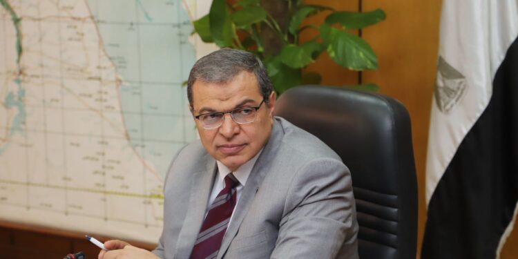 صرف 1.5 مليون جنيه للعمالة غير المنتظمة في الفيوم