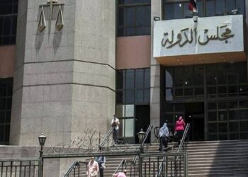 ننشر حيثيات فصل رئيس مدينة من الخدمة ضرب بعد مواطن وأخذ هاتفه