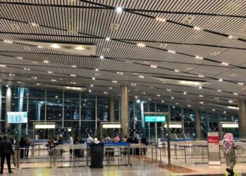 انتظام الحركة الجوية بالمطارات المصرية رغم مستجدات حالة الطقس