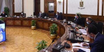 مدبولي يتابع زيادة الاعتماد على الطاقة المتجددة في توليد الكهرباء