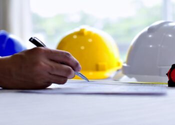 تعرف على اشتراطات قانون العمل لضمان السلامة المهنية