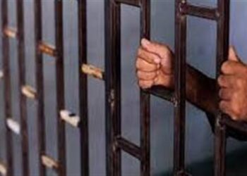 تجديد حبس موظف ضرب جاره بآلة حادة في التجمع