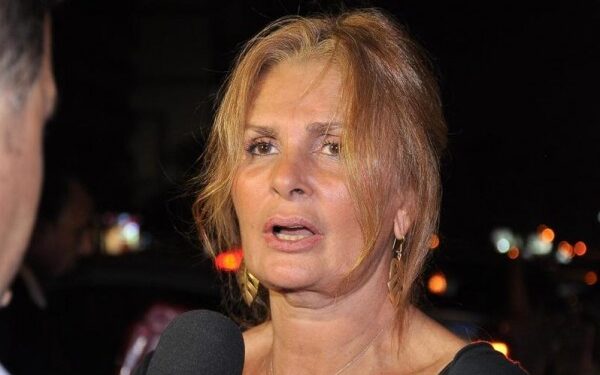 يسرا تنعي الاعلامي الراحل وائل الإبراشي