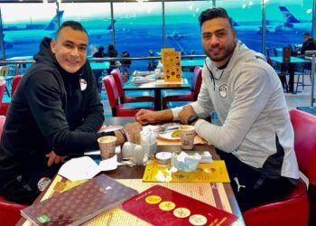 الحضري وأبو جبل يعلنان شفائهما من كورونا ويلتحقان بالمنتخب في الكاميرون