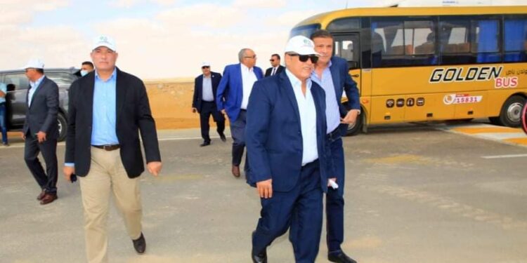 تنمية الريف : توفير وسائل نقل ركاب خاصة لأراضى المشروع القومى