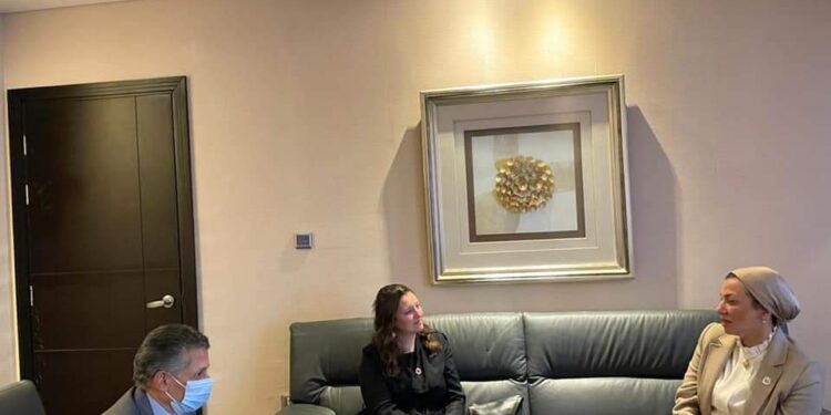 وزيرة البيئة: اهتمام سياسي مصري بقضية المناخ.. ونسعى لحوار مع مختلف الفئات