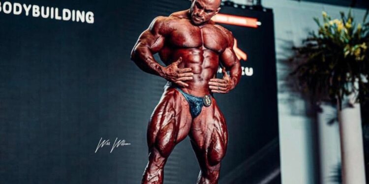 محمد شعبان بطل فريق كوسكواد يشارك في أرنولد كلاسيك لكمال الأجسام