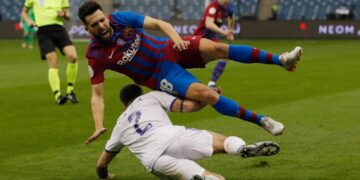 السوبر الإسباني..التعادل الإيجابي يحسم الشوط الأول بين برشلونة وريال مدريد
