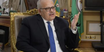 جامعة القاهرة خلال 4 سنوات.. تطبيق نموذج الإصلاح الاداري والتحول إلى اللامركزية بنسبة 65% 