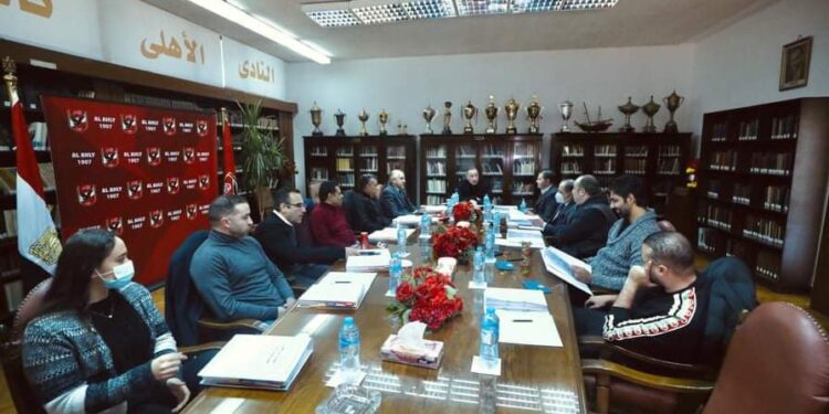 لأول مرة..مجلس الأهلي يجتمع في حضور العامري فاروق