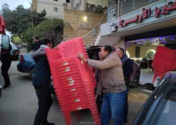 محافظة الجيزة تزيل حالات تحويل وحدات سكنية لمحلات بحدائق الأهرام