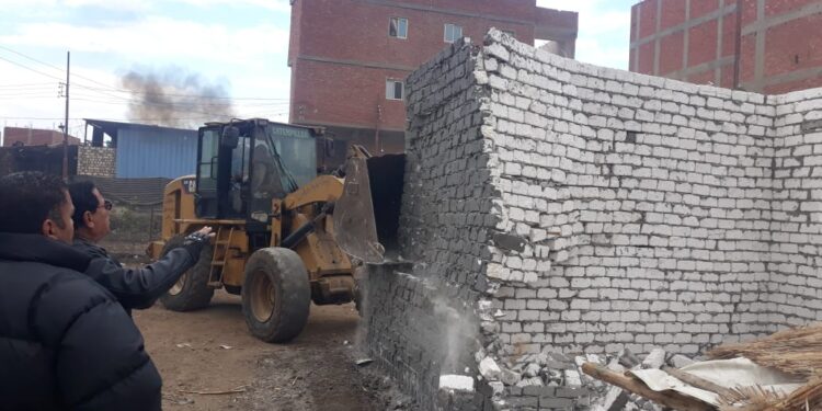 محافظة الجيزة تزيل التعديات علي الاراضي الزراعية وأملاك الدولة.. تفاصيل