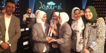 جامعة القاهرة تفوز بكأس مسابقة “عباقرة الجامعات” بعد تحقيق أفضل النتائج