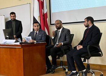 خبير قانوني في الجرائم السيبرانية يوجه نصيحة لتفادي جرائم ابتزاز الفتيات