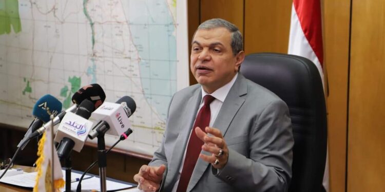 سعفان: تعيين 917 شابا منهم 21 قادرون باختلاف في أسيوط