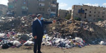 شعراوي: مصادرة أى سيارة تلقي المخلفات في الشارع