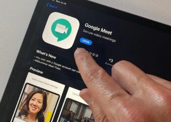 كيفية ترجمة مكالمات Google Meet في الوقت الفعلي
