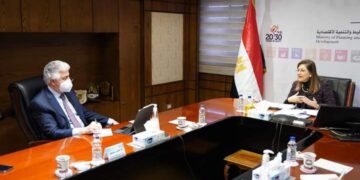 التخطيط تبحث سبل التعاون مع المؤسسة الدولية الإسلامية لتمويل التجارة