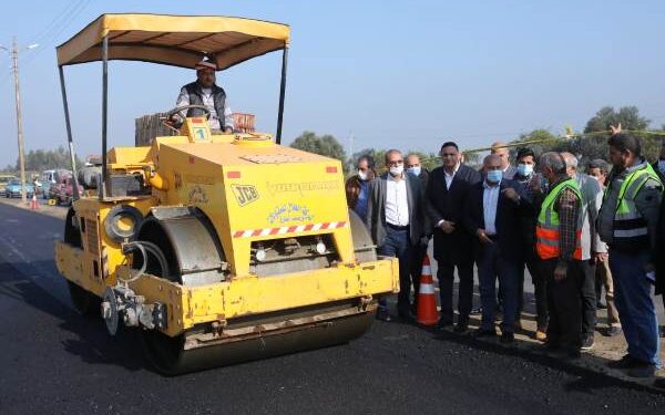 وزير النقل يتفقد مشروعات الطرق والكباري بعدد من المحافظات