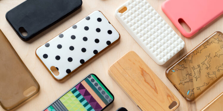 لماذا يجب عليك استخدام الهاتف الذكي بدون حافظة؟