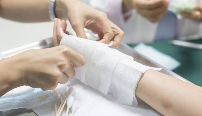 علماء من جامعة ماكجيل يطورون مادة حيوية جديدة لإصلاح الجروح