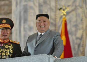 كوريا الشمالية تتحدى العالم.. وتعلن نجاح إطلاق صاروخ أسرع من الصوت