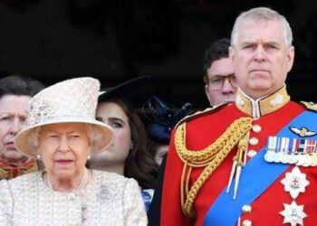 المصائب تتوالى على رأس ملكة بريطانيا.. تجريد الامير أندرو من ألقابه بعد فضيحة اعتداء جنسي