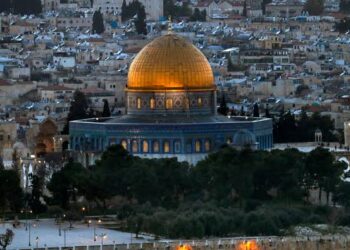 بعد ضغوط من اليمين المتطرف.. قرار إسرائيلي جديد بهدم مسجد في القدس