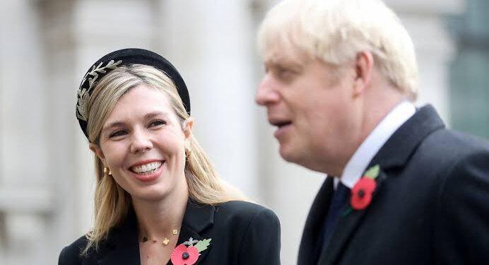 أزمة جديدة تواجه بوريس جونسون.. زوجة رئيس وزراء بريطانيا تنتهك قواعد كورونا