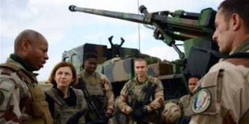 إصابة 4 جنود فرنسيين في بوركينا فاسو إثر انفجار عبوة ناسفة