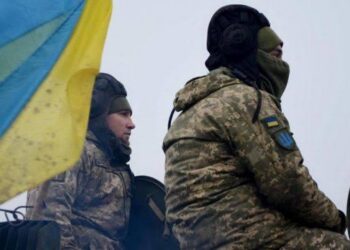 موالون لروسيا يحملون أوكرانيا مسؤولية الصراع.. ويؤكدون: يكسبها ثقل