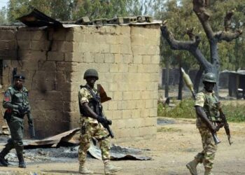 20 طفل في قبضة داعش في نيجيريا بعد خطفهم خلال هجوم إرهابي