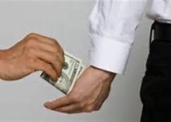 قرار عاجل ضد مستشار بالنيابة الإدارية متهم بتقاضي رشوة.. مستندات