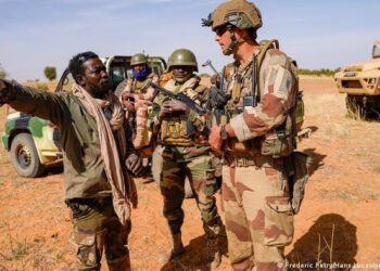 الإليزيه يعلن مقتل عسكرى فرنسى في مالي إثر هجوم على معسكر قوات برخان