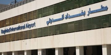 سقوط صواريخ بمطار بغداد الدولي.. وتضرر طائرة مدنية